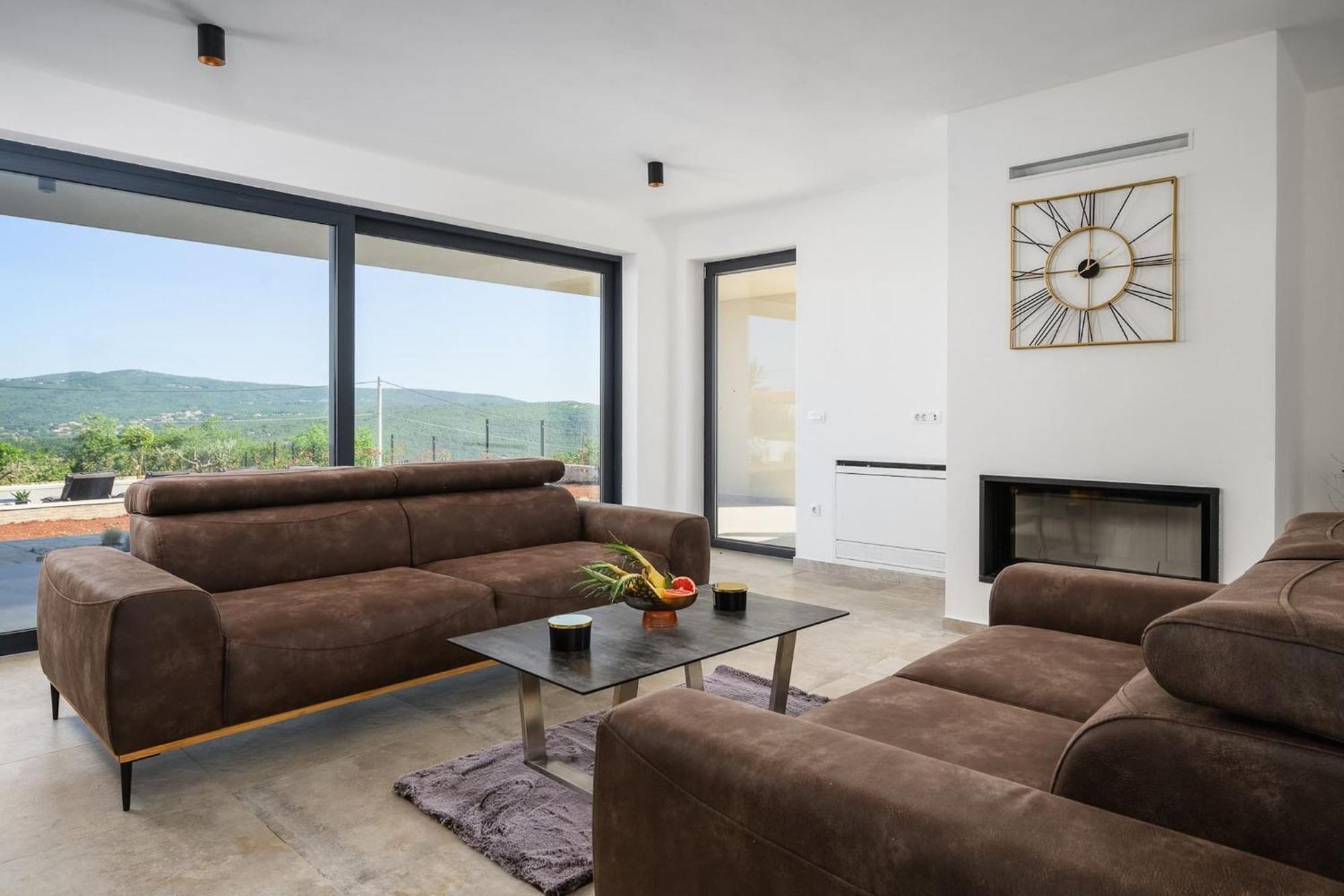 Villa De La Vie With Heated Swimming Pool Rasa Ngoại thất bức ảnh