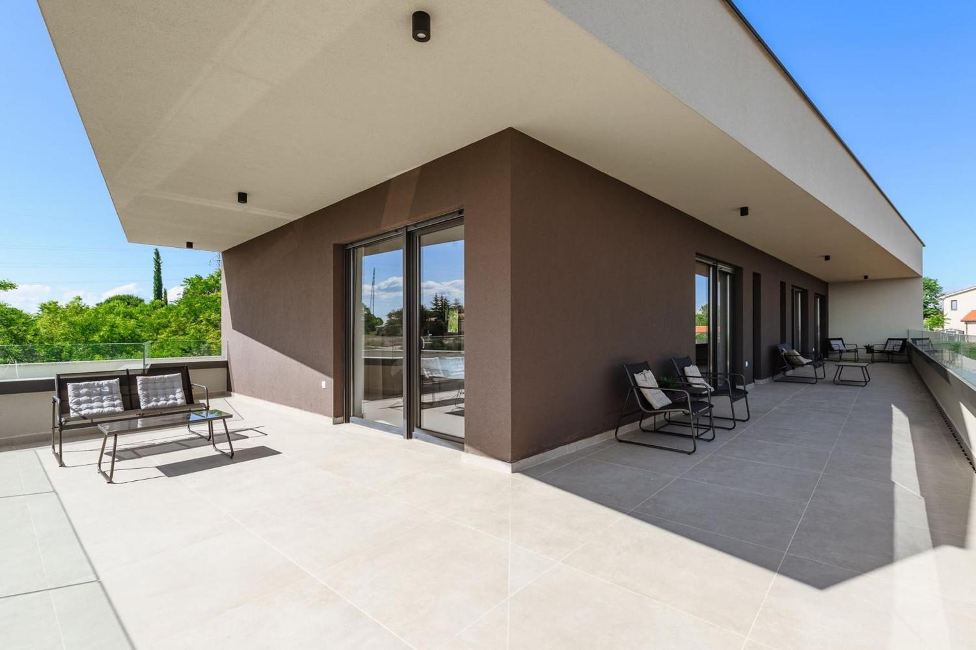 Villa De La Vie With Heated Swimming Pool Rasa Ngoại thất bức ảnh